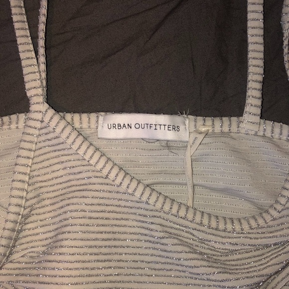 Textured tank top - Picture 2 of 2